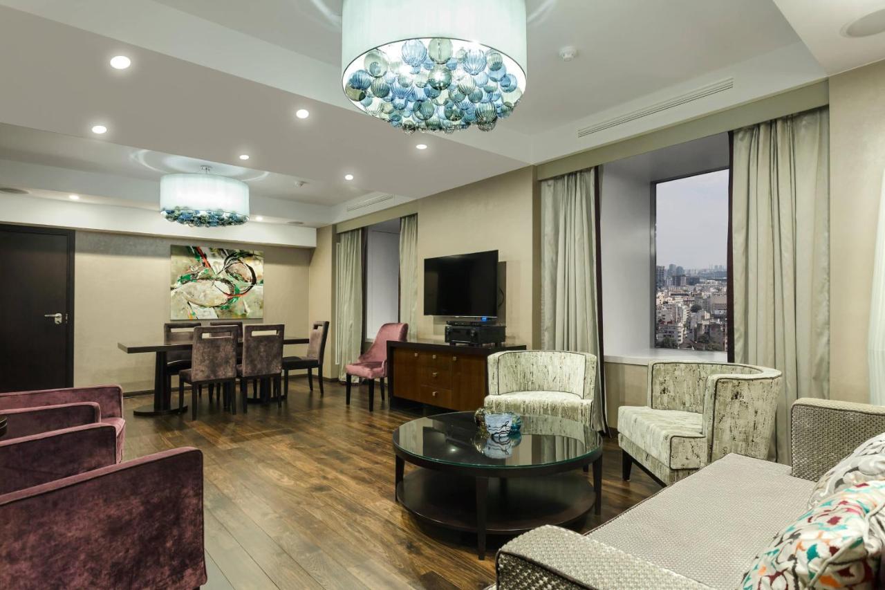 Sheraton Bucharest Hotel Exterior photo Suite at the Mandarin Oriental, Munich