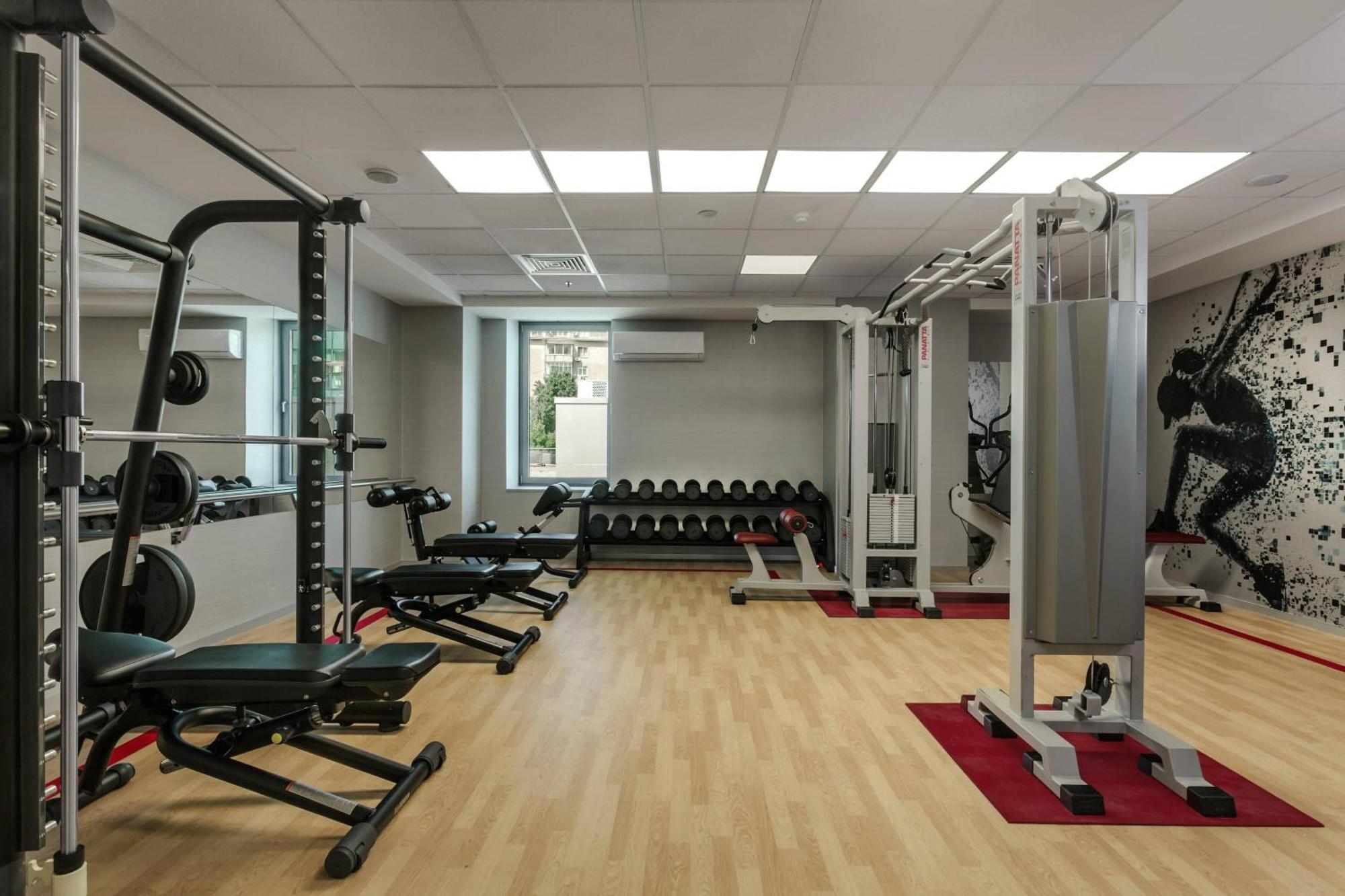 Sheraton Bucharest Hotel Exterior photo The gym at the University of Roehampton