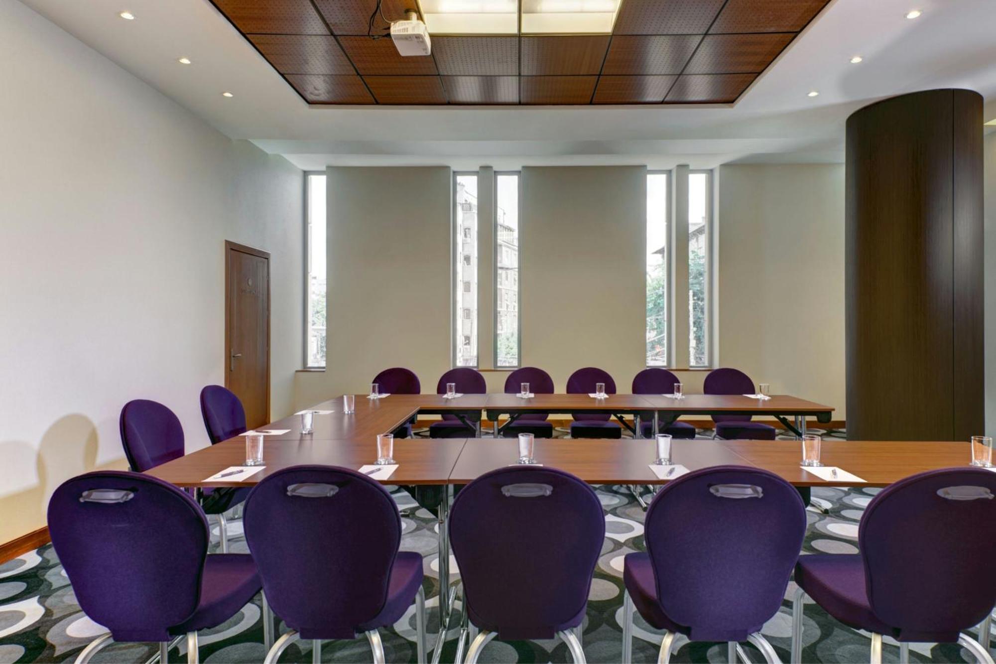 Sheraton Bucharest Hotel Exterior photo Meeting room