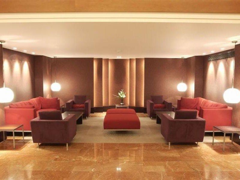 Sheraton Bucharest Hotel Exterior photo The lounge at the airport